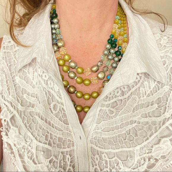 Bracelet & Necklace Set. Vintage Multi Strand Green Acrylic AB & Moonglow Beads. - Picture 3 of 15